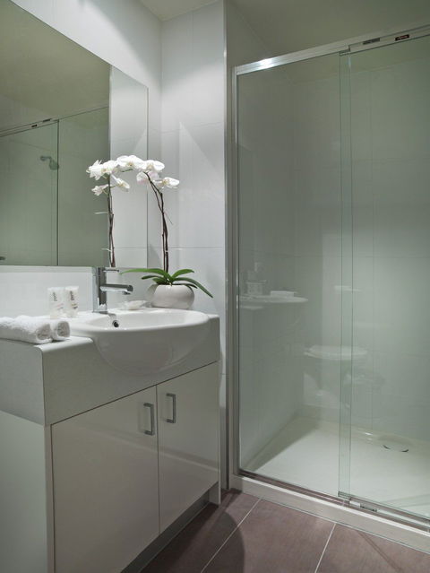 Quest Cheltenham Serviced Apartments - Accommodation QLD 7