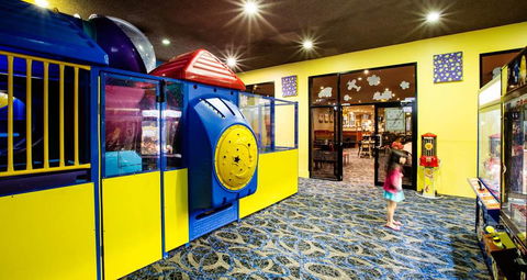 Sandbelt Club Hotel - Accommodation QLD 9