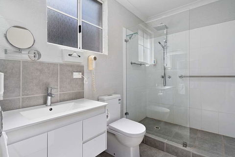 Econo Lodge Border Gateway Wodonga - Accommodation QLD 11
