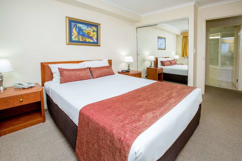 Springwood Tower Apartment Hotel - Accommodation QLD 7
