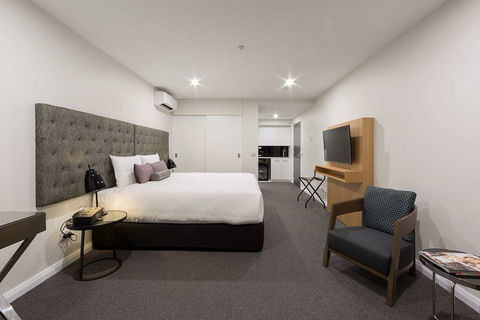 Avenue Hotel Canberra - Accommodation QLD 4