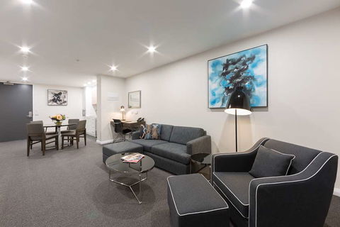 Avenue Hotel Canberra - Accommodation QLD 5
