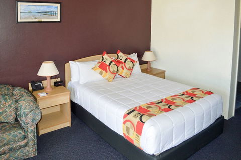Best Western Zebra Motel - Accommodation QLD 7