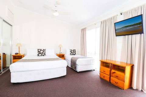Comfort Inn Premier Coffs Harbour - Accommodation QLD 4