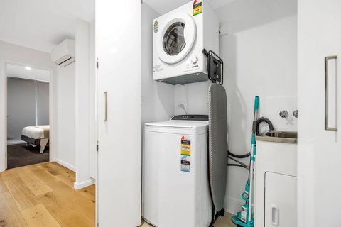 Astra Apartments Newcastle - Accommodation QLD 16