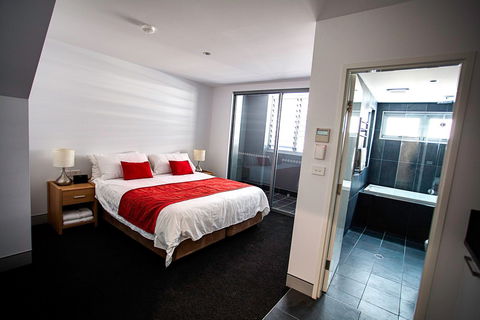 Crown On Darby - Accommodation QLD 8