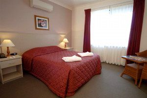 Warners At The Bay Motel - Accommodation QLD 2