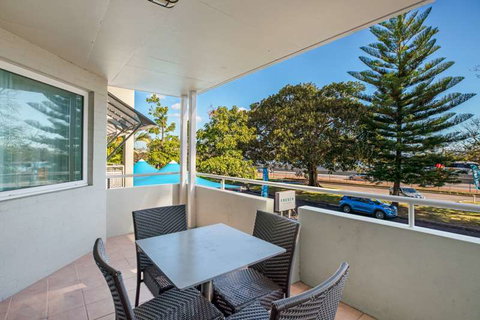 Broadwater Resort Apartments - Accommodation QLD 7