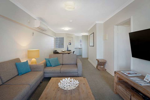 Broadwater Resort Apartments - Accommodation QLD 15