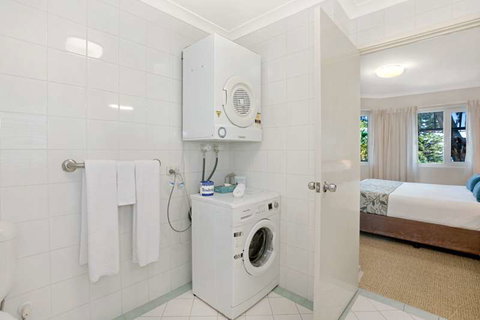 Broadwater Resort Apartments - Accommodation QLD 16