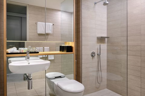 Fraser Suites Perth - Accommodation QLD 7