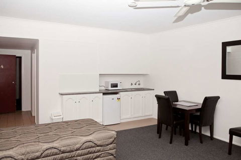Comfort Inn & Suites Riverland - Accommodation QLD 6