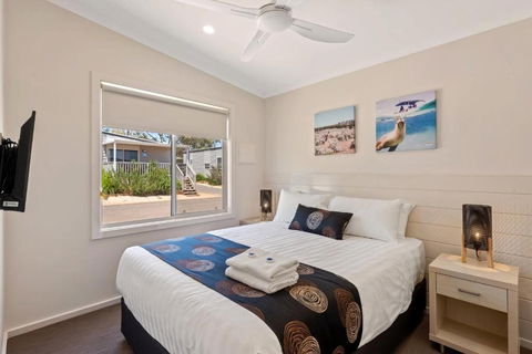 Discovery Parks Lake Bonney - Accommodation QLD 6