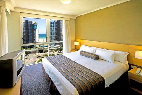 Mantra Twin Towns Coolangatta - Accommodation QLD 1