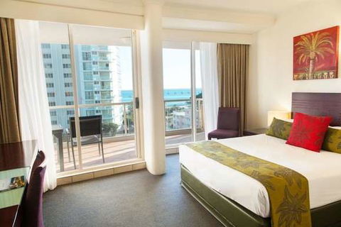 Mantra Twin Towns Coolangatta - Accommodation QLD 6