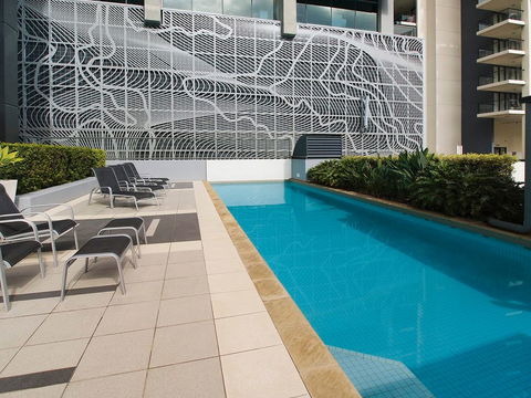 Oaks 212 Margaret - Accommodation QLD 2