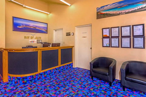Comfort Inn Bay of Isles - Accommodation QLD 2