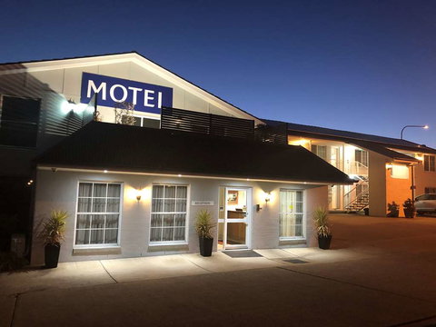 Best Western Coachman's Inn Motel - Accommodation QLD 1