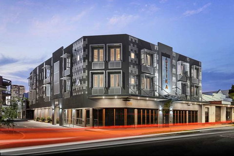 Attika Hotel - Accommodation QLD 0
