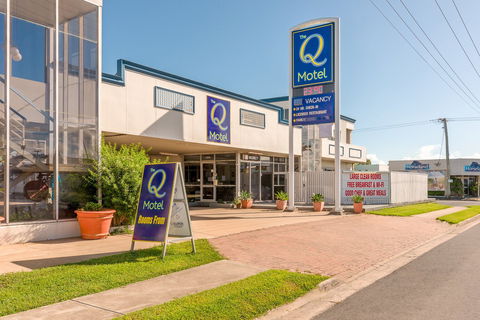 The Q Motel - Accommodation QLD 0