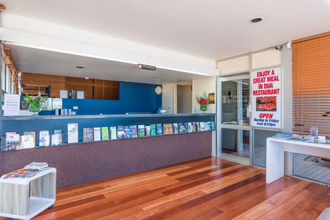 The Q Motel - Accommodation QLD 1