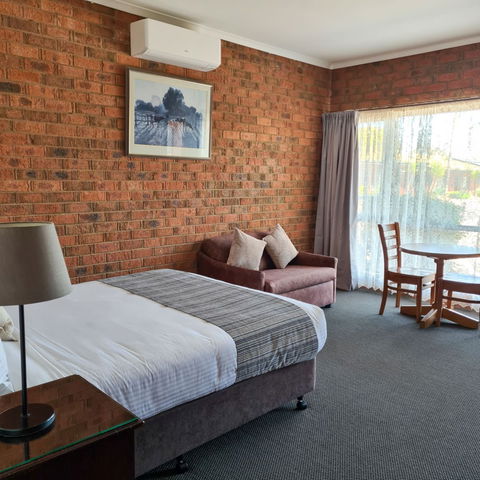 Federation Motor Inn - Accommodation QLD 1