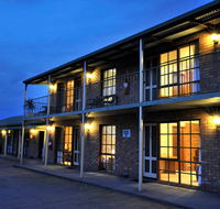 Statesman Motor Inn - Accommodation QLD