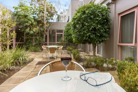 Kimberley Gardens Hotel, Serviced Apts - Accommodation QLD 1