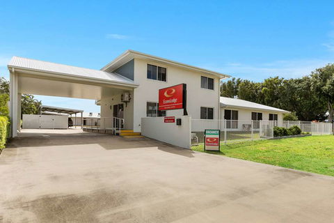 Econo Lodge Beachside - Accommodation QLD 2