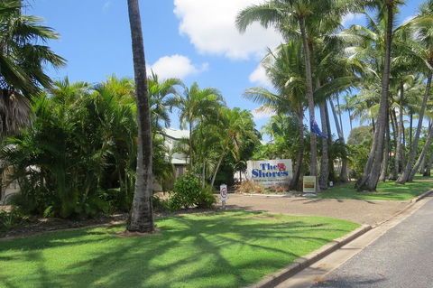 The Shores Holiday Apartments - Accommodation QLD 0