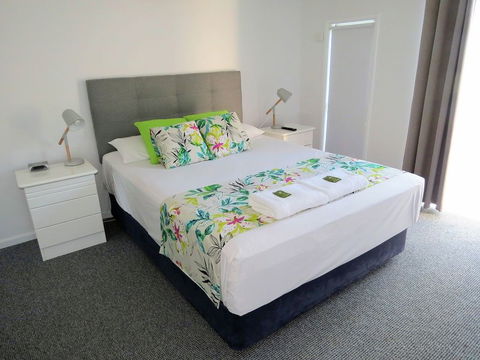 The Shores Holiday Apartments - Accommodation QLD 1