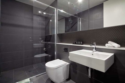 381 Cremorne - Accommodation QLD 1