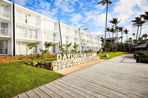 Daydream Island Resort - Accommodation QLD 1