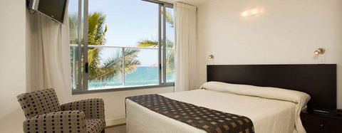 On The Beach - Accommodation QLD 1