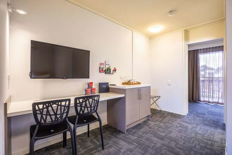 Nightcap At Shoppingtown Hotel - Accommodation QLD 3
