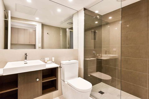 Quality Hotel Manor - Accommodation QLD 7