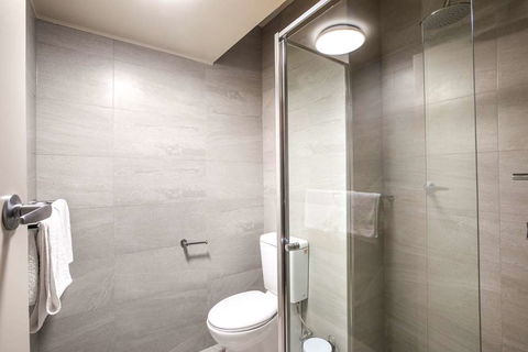 Nightcap At Manhattan Hotel - Accommodation QLD 1
