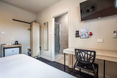 Nightcap At Manhattan Hotel - Accommodation QLD 14
