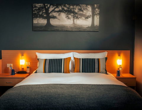 Oriana Motor Inn & Conf Ctr - Accommodation QLD 8