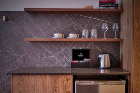 The Remington Orange - Accommodation QLD 4