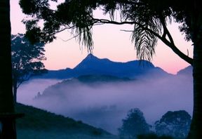 Hillcrest Mountain View Retreat - Accommodation QLD 1