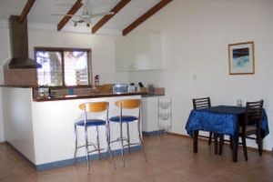 Hillcrest Mountain View Retreat - Accommodation QLD 9