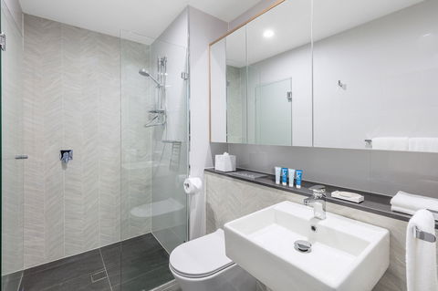 Meriton Suites Sydney Airport - Accommodation QLD 8
