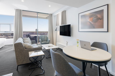 Meriton Suites Zetland - Accommodation QLD 16