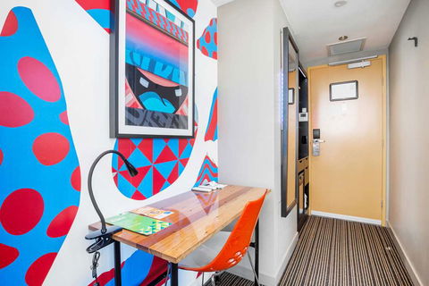 The Constance - Accommodation QLD 9