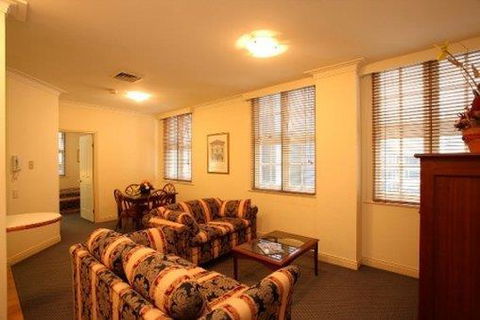 ULTIQA Rothbury Hotel - Accommodation QLD 3