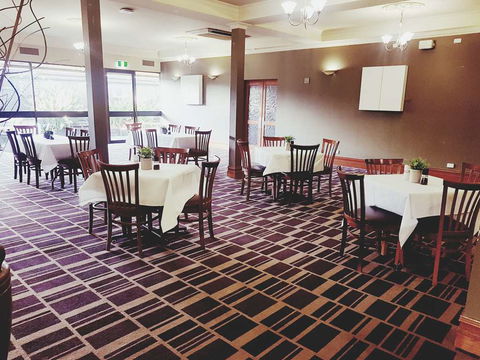 Boomerang Hotel - Accommodation QLD 11