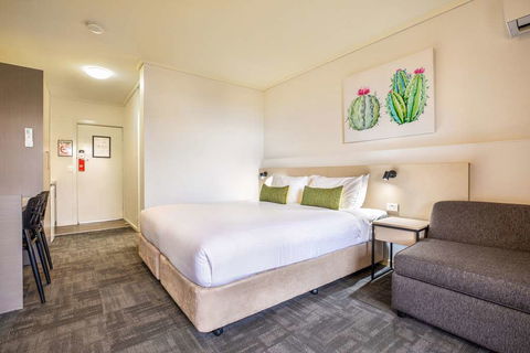 Nightcap At Shoppingtown Hotel - Accommodation QLD 7