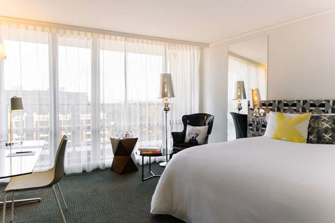 QT Canberra - Accommodation QLD 4