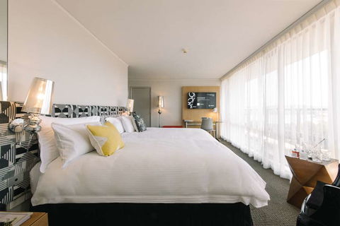 QT Canberra - Accommodation QLD 6